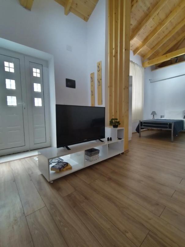 My Home - Entire House In The Center Of Tirana Exterior photo